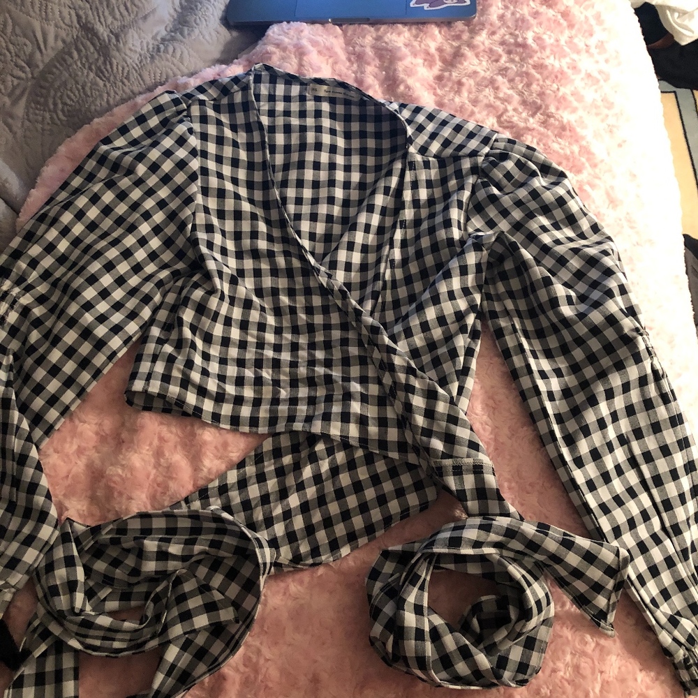 Checkered top